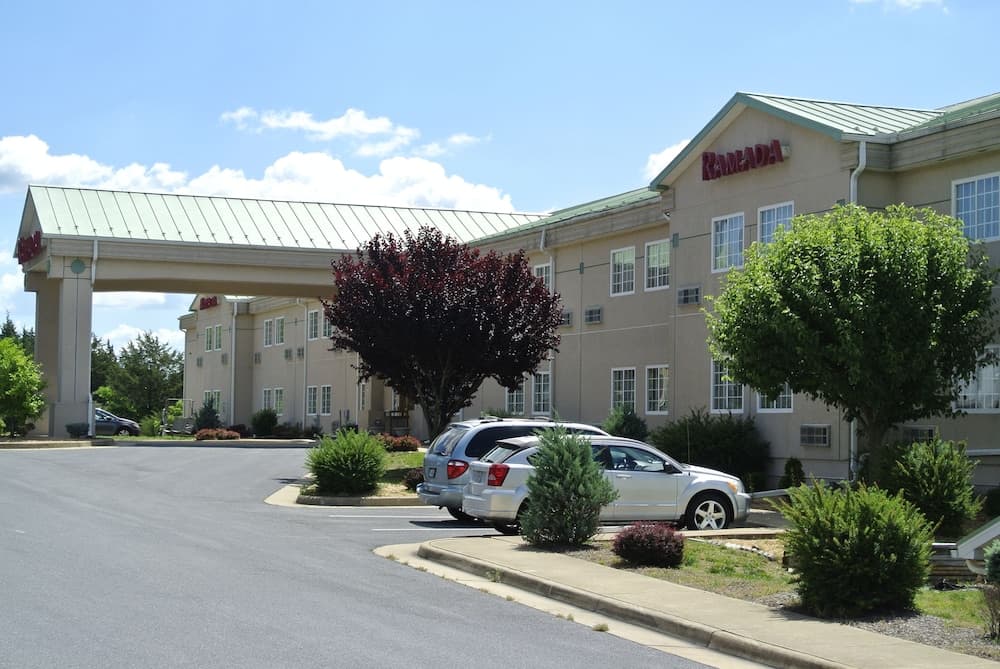 Ramada by Wyndham Strasburg - Shenandoah Valley