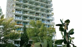 Frederic Joliot Curie Hotel