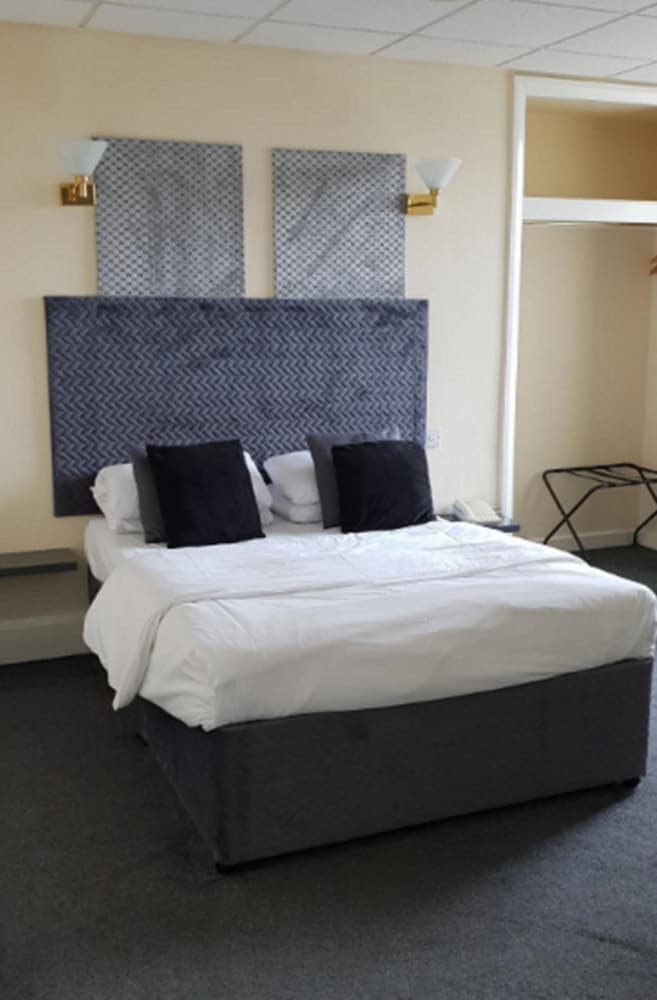 Devonshire House Hotel