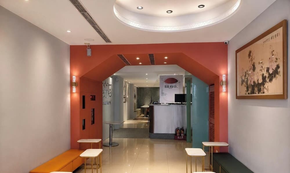 Bravo Hotel