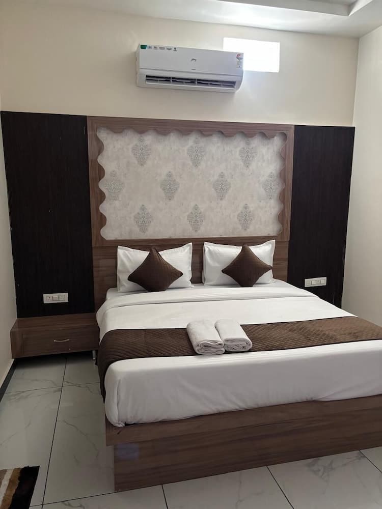 Hotel Pushkar Town
