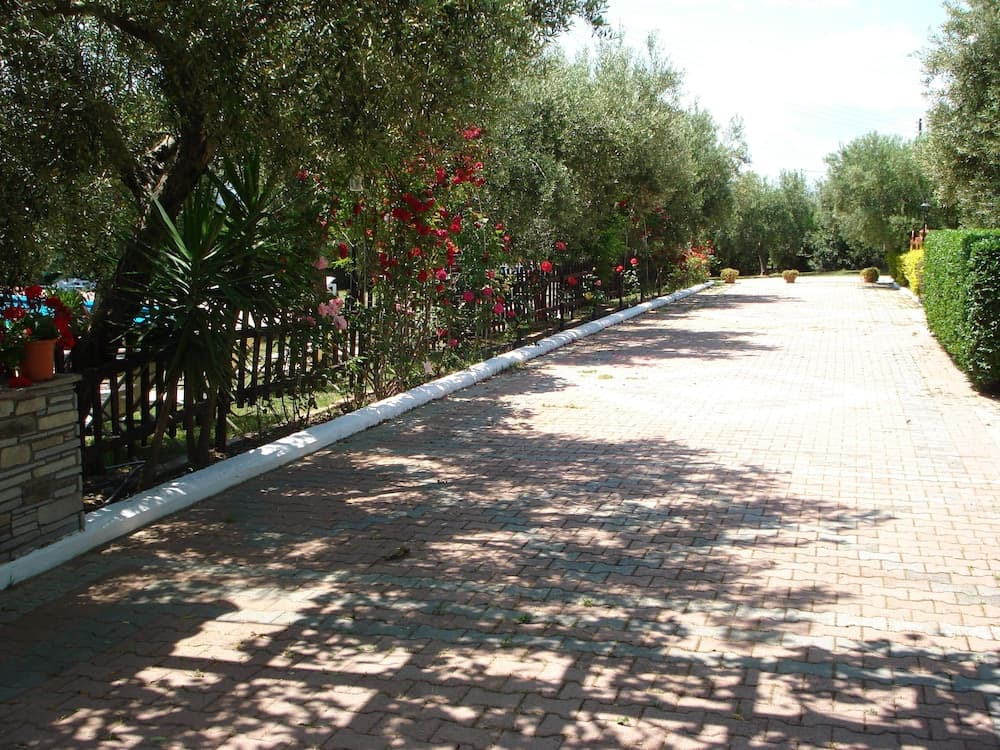 Asteris Village