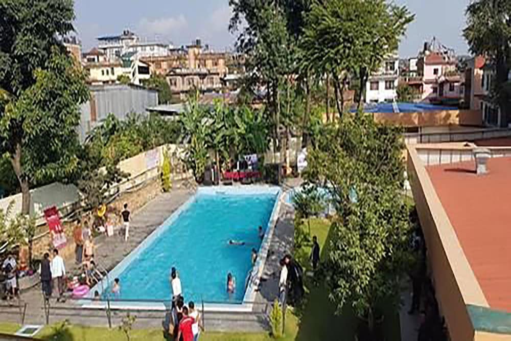 Saanvi Hotel & Restaurant