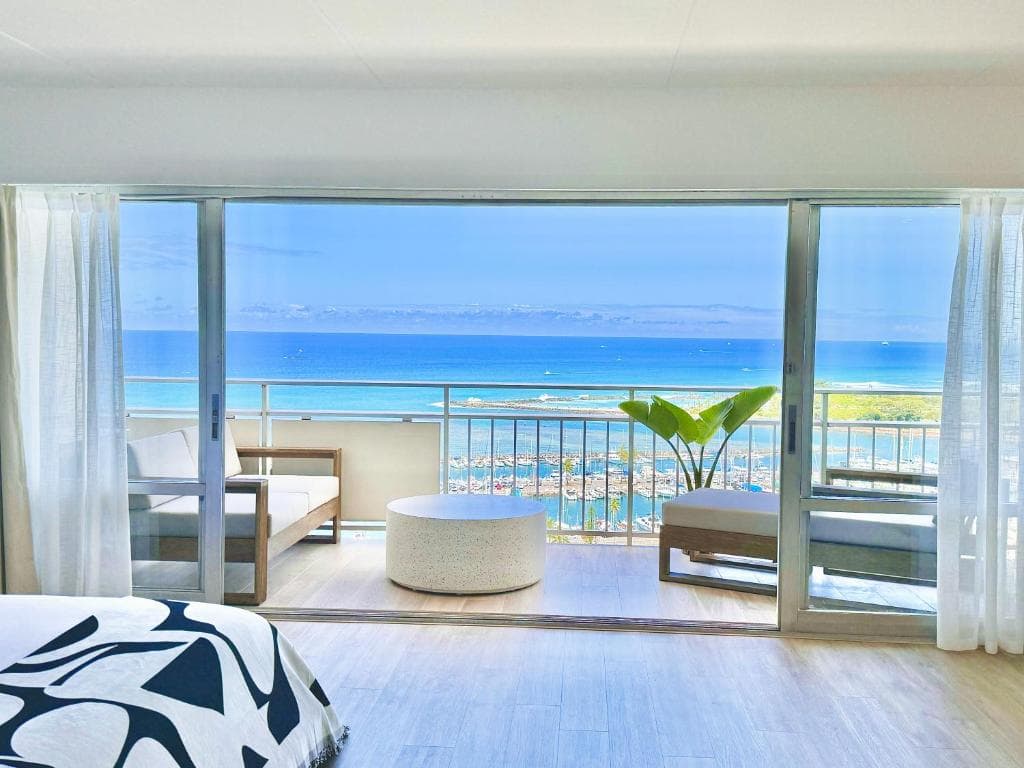 Panoramic Oceanview Resort - Full Kitchen in Each Unit, 2 Swimming Pools, Onsite Restaurants, Fireworks Every Friday