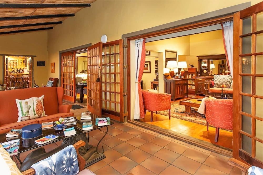 Riverside Lodge