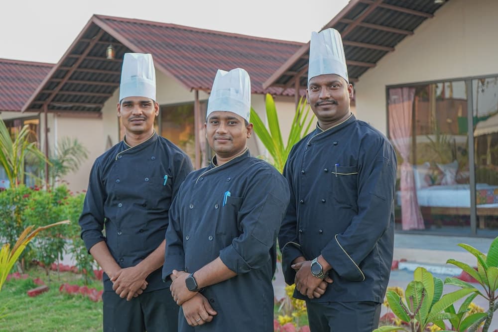 Hotel Radhika