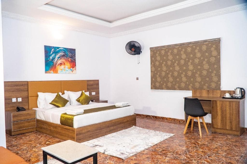 Ringruby Hotel, Sangotedo