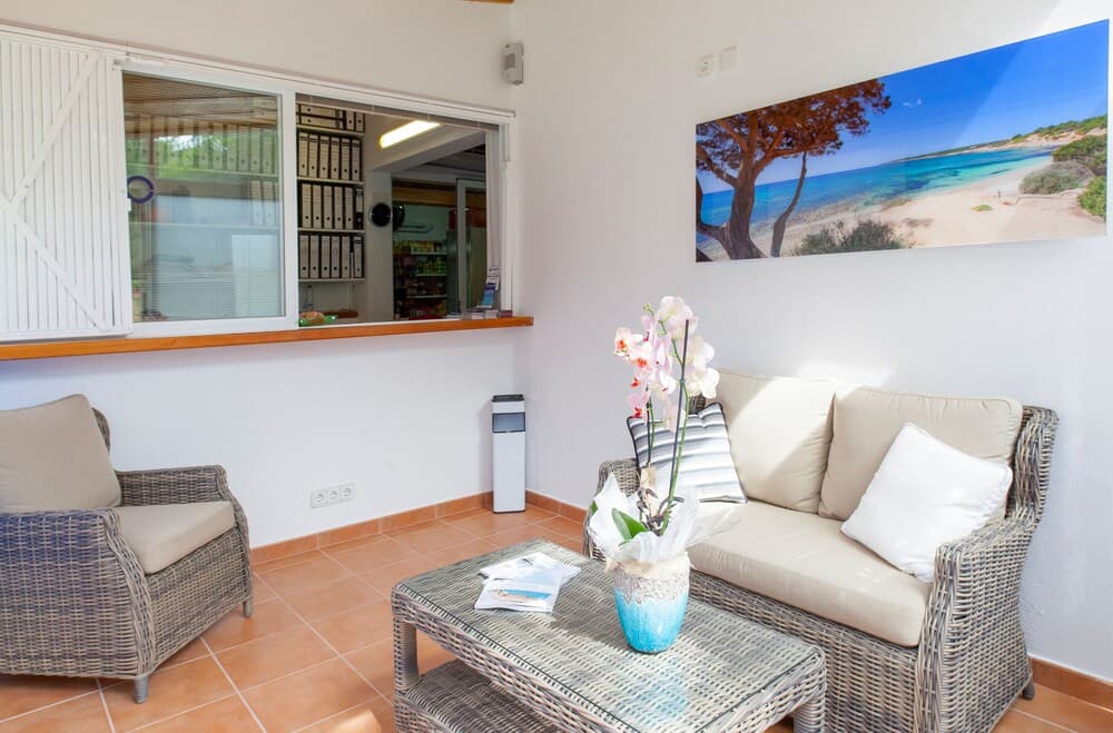 Apartamentos Ses Eufabietes
