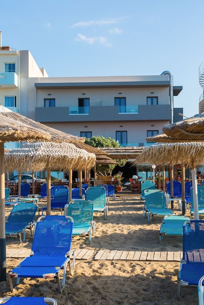 Tropical Hotel