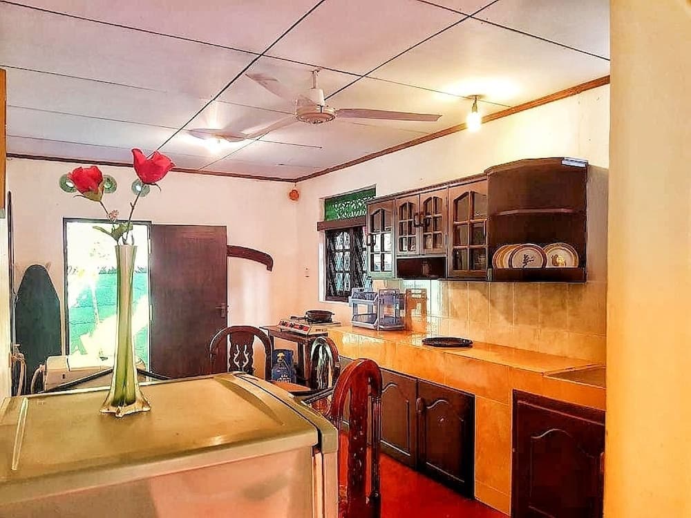 Fernando Residence