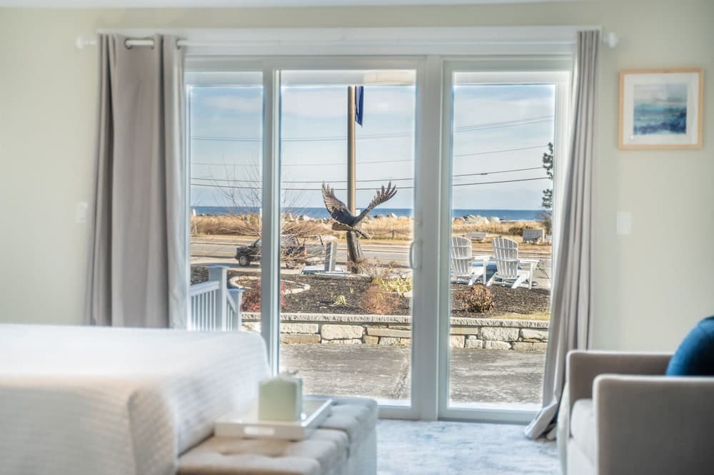 935 Ocean, a Beachside Inn