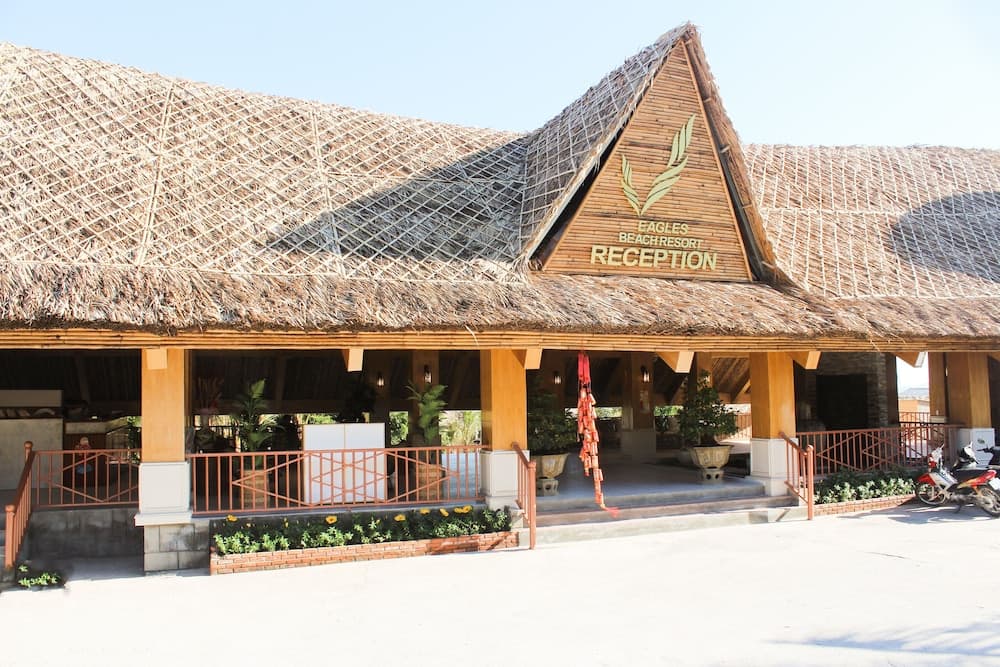 Eagles Beach Resort