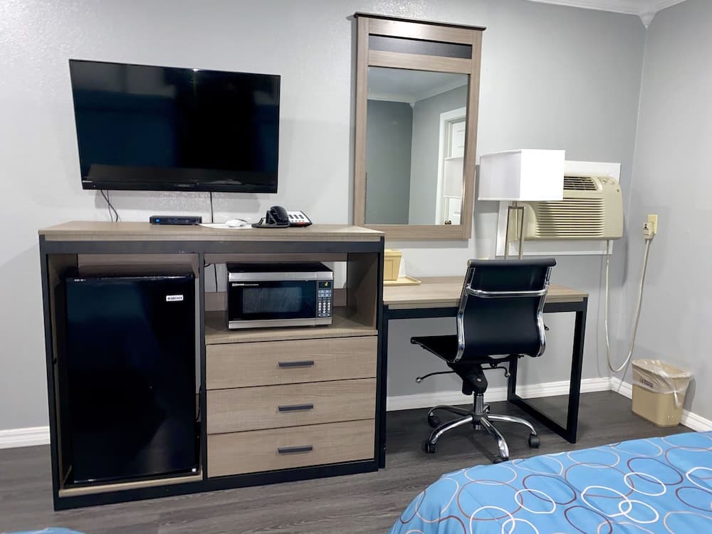 Budget Host Inn