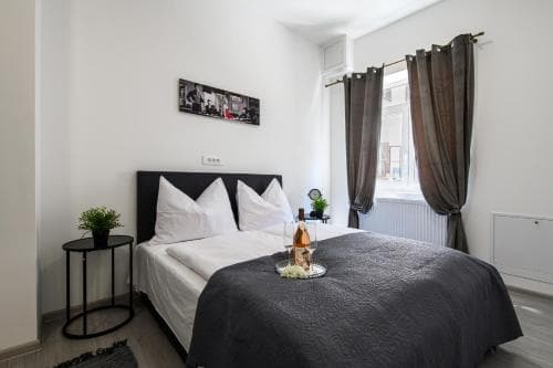 Bob Room