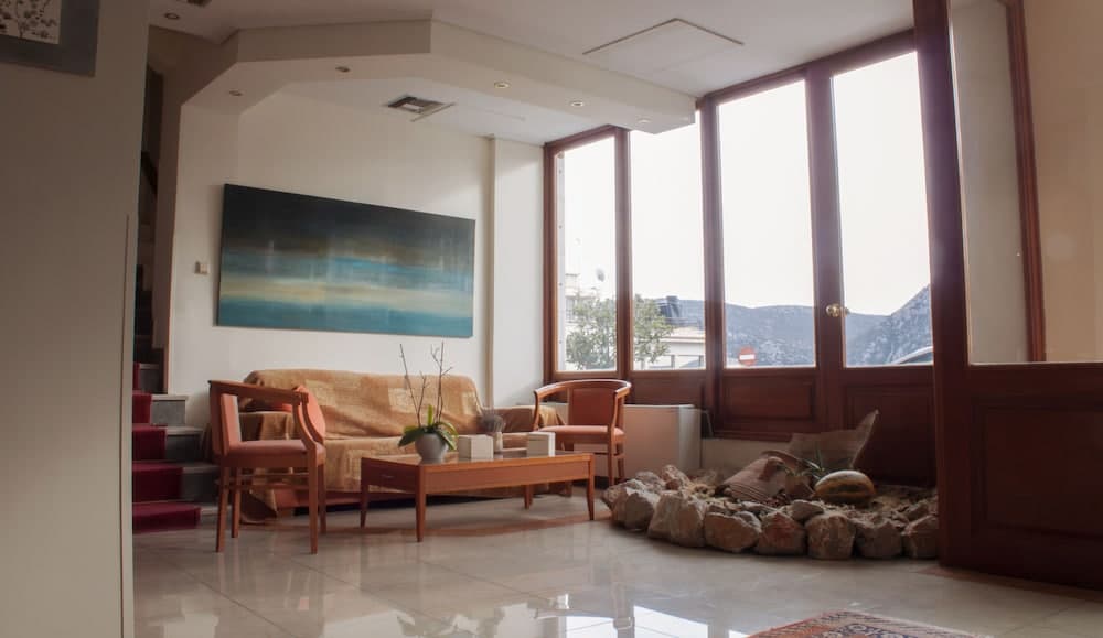 Art Pythia Hotel