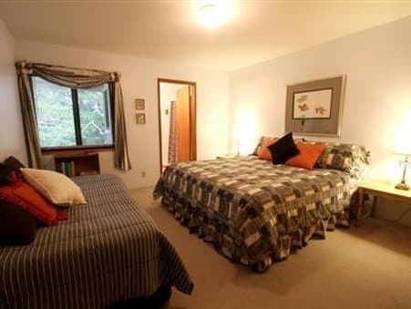 Halana Lodge Bed And Breakfast