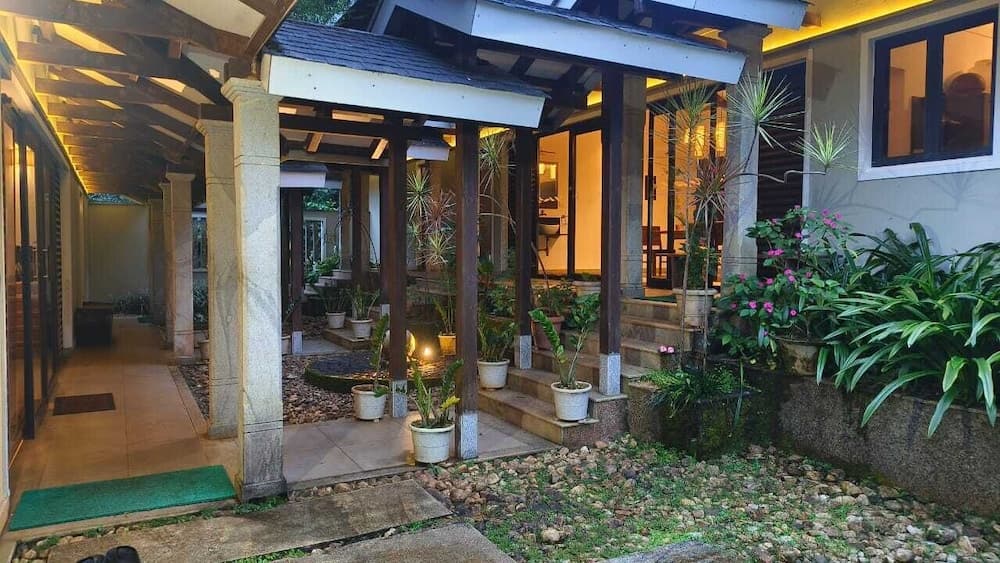 Cascade Villa by Z Vacations