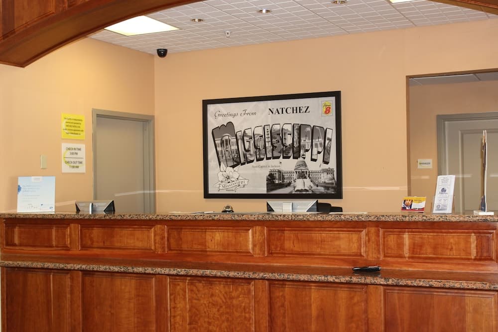 Super 8 by Wyndham Natchez