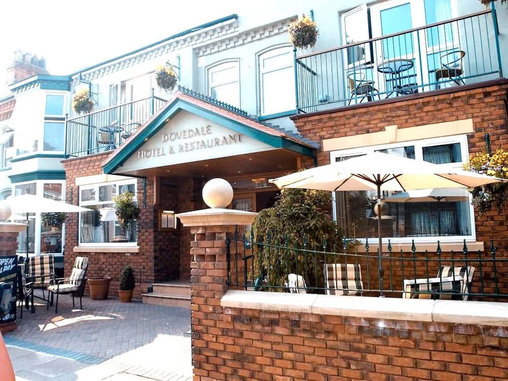 Dovedale Hotel