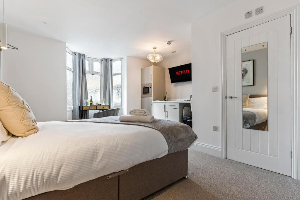 Bowles Hotels
