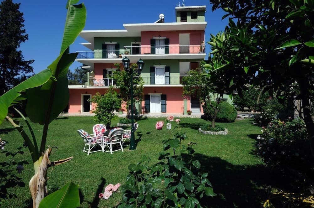 Efi & Sofia Apartments
