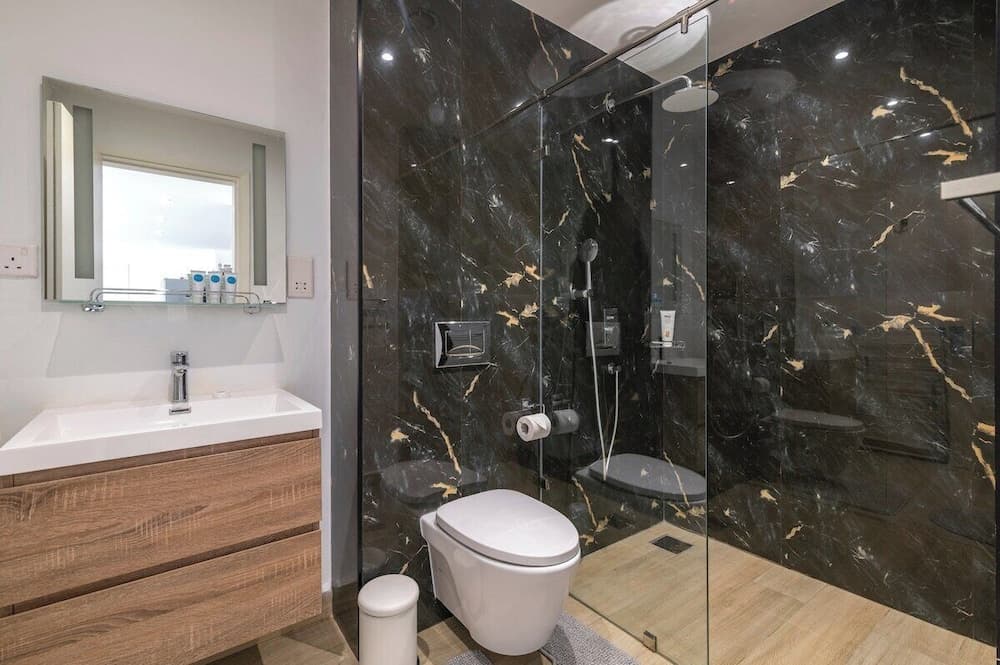 Riverside Square Two Bedroom Apartment, Swimming pools, gym, workspace, Wonderiss Homes Westland Living