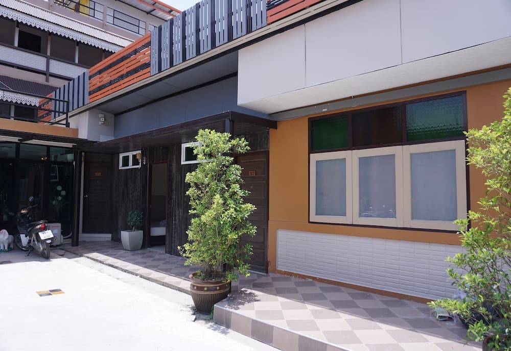 Puangpech Hotel