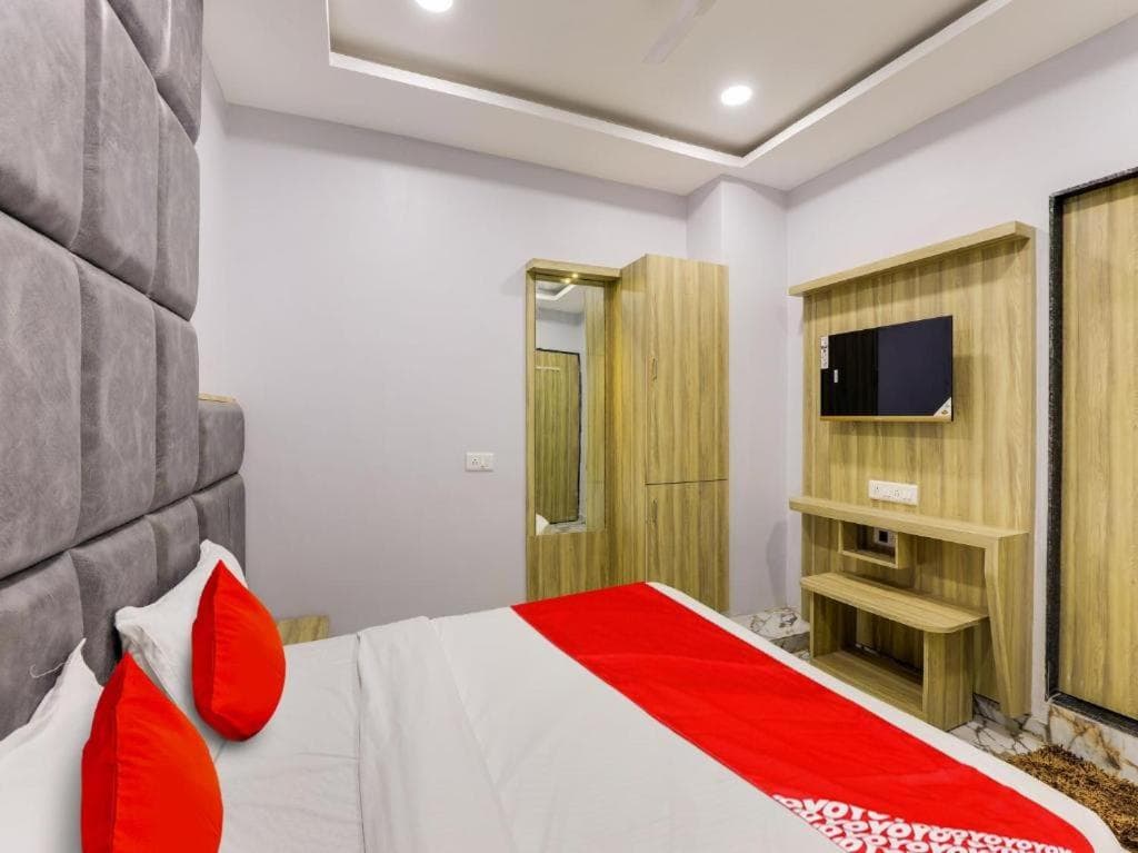 HOTEL KRISHNA