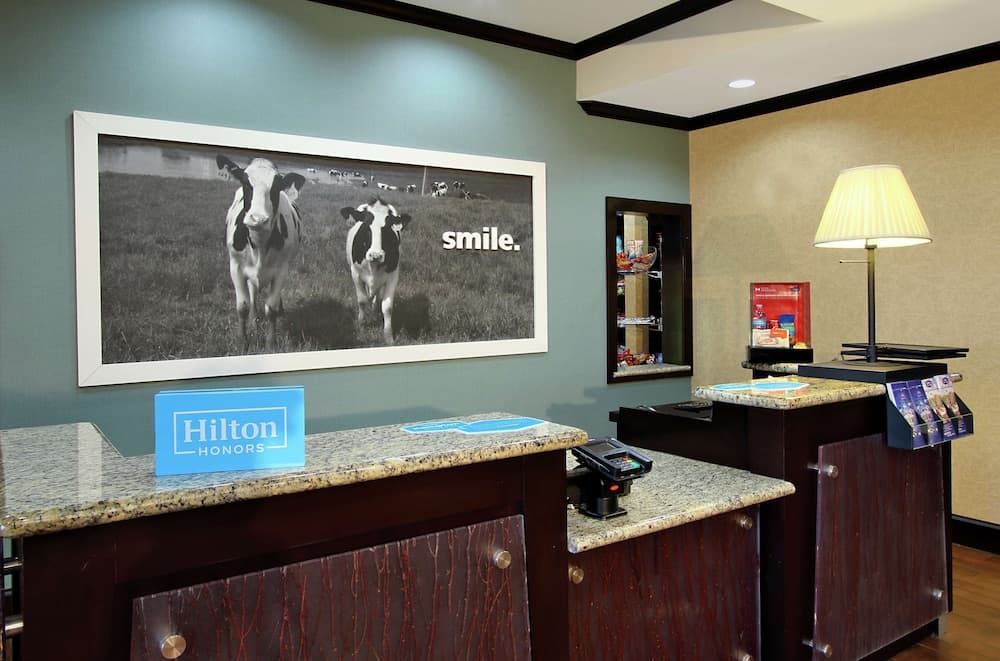 Hampton Inn & Suites Buffalo