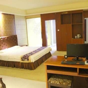 Xinhe Hotel