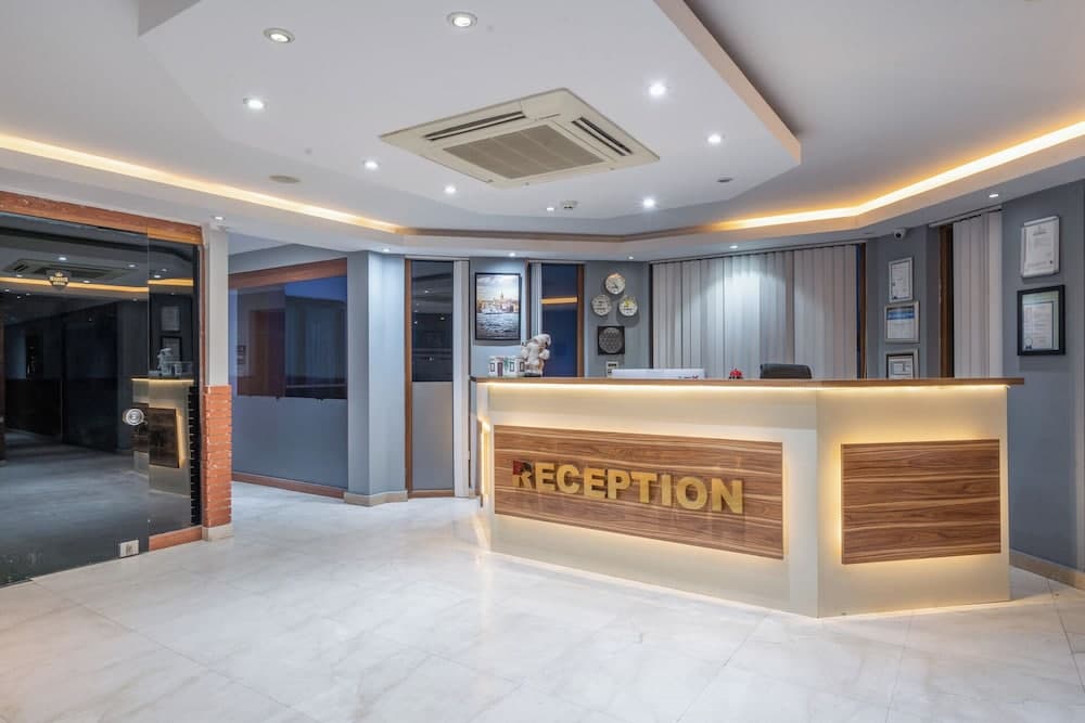 Majeste Hotel