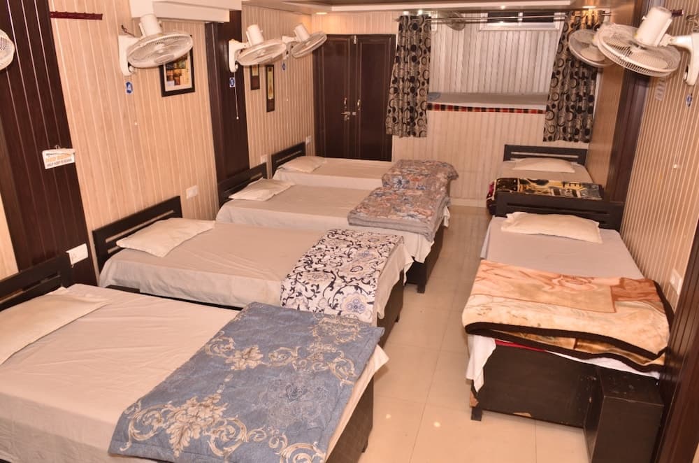 Awara Hostel & Dormetry