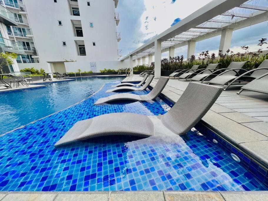 20 Pool View Studio Bliss