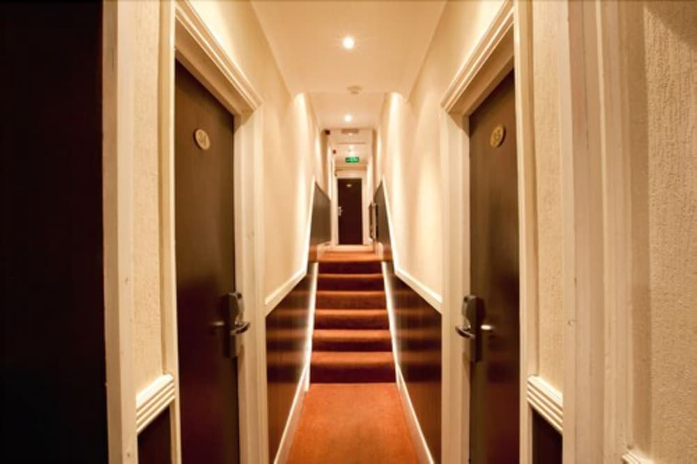 Newham Hotel