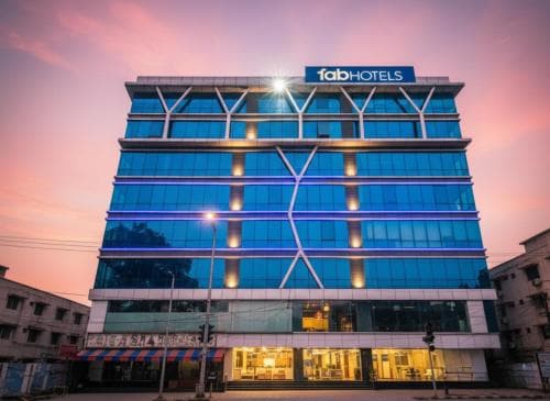 FabHotel Axis International