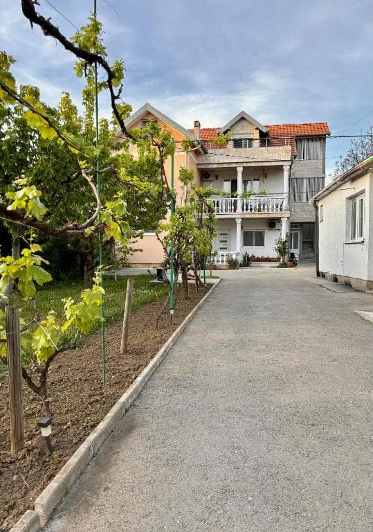 Apartment Milos