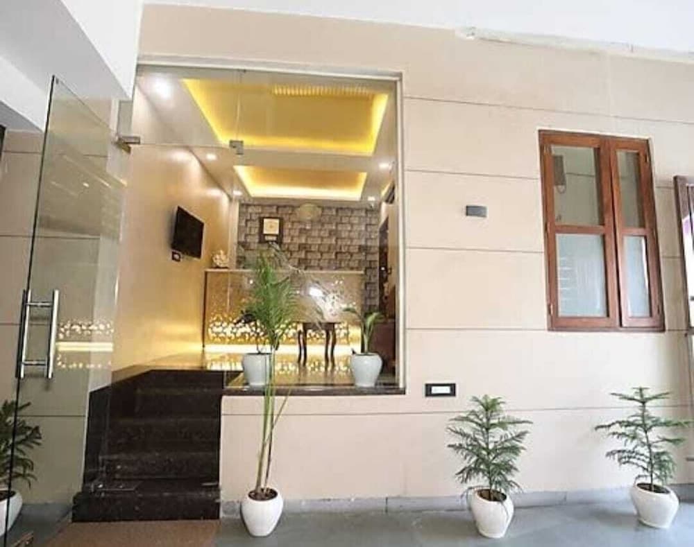 LAVIT HOTEL