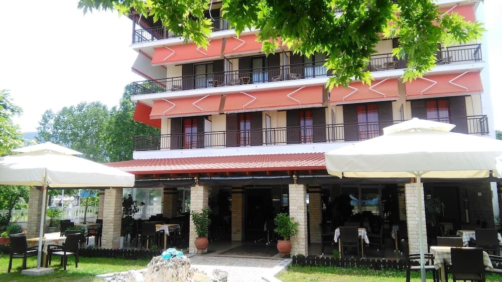 Hotel Lefkes