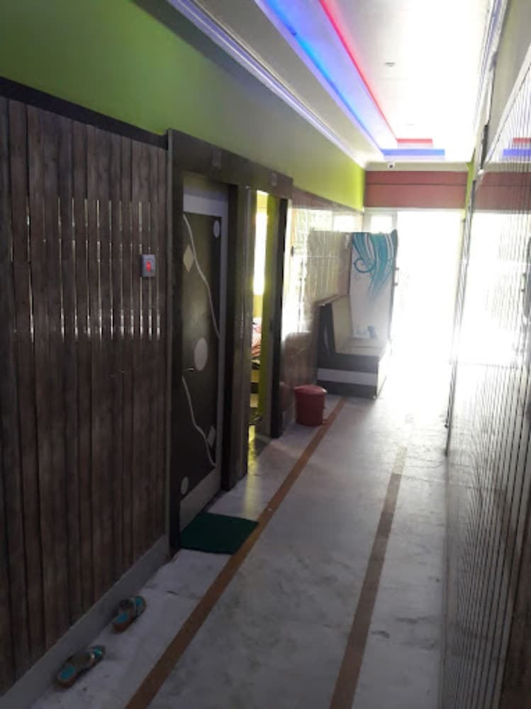Goroomgo Raj Sonia Digha