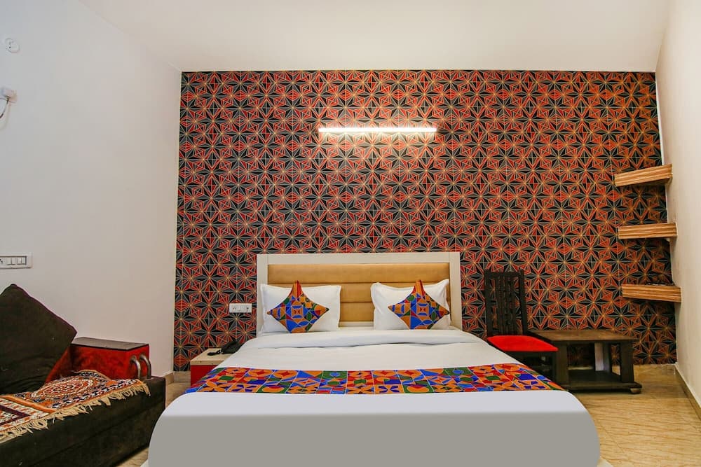 FabHotel Gross Empire