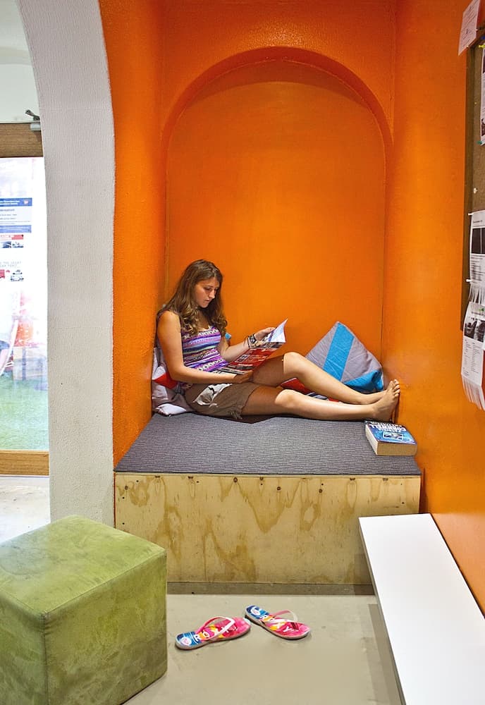 Adelaide Travellers Inn - Hostel