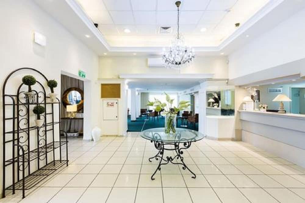 Rest Hotel