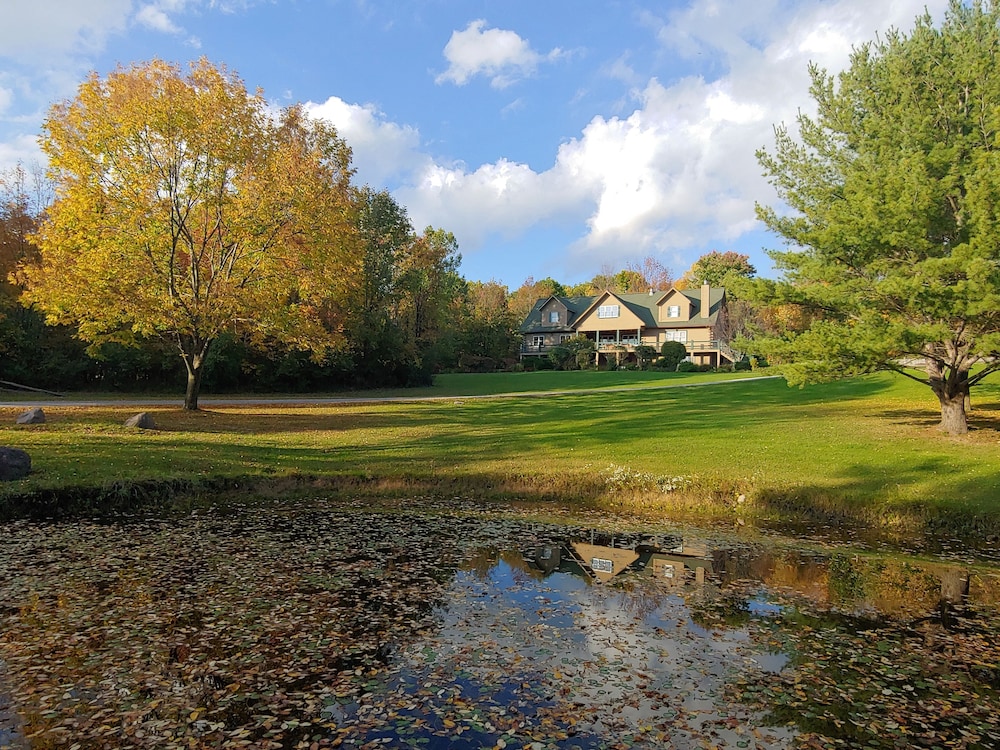 Greenwoods Bed & Breakfast Inn