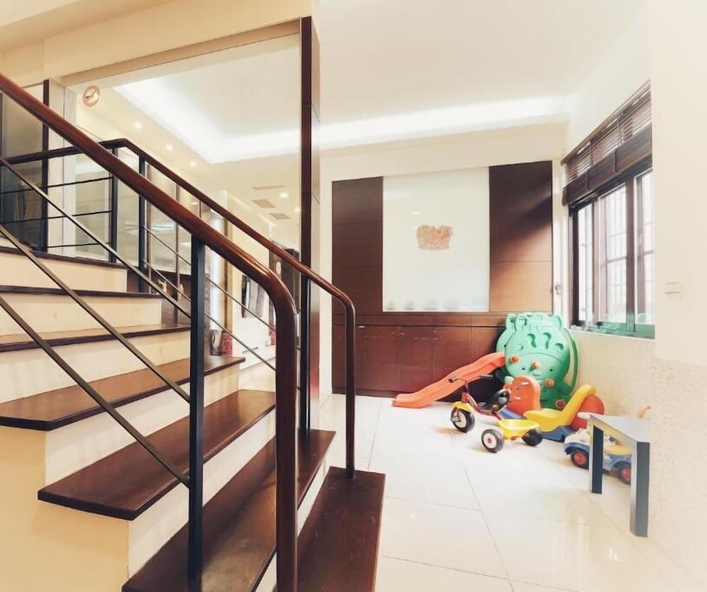 VV House
