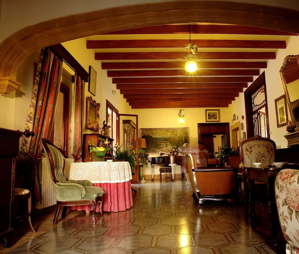 Aumallia Hotel & Spa
