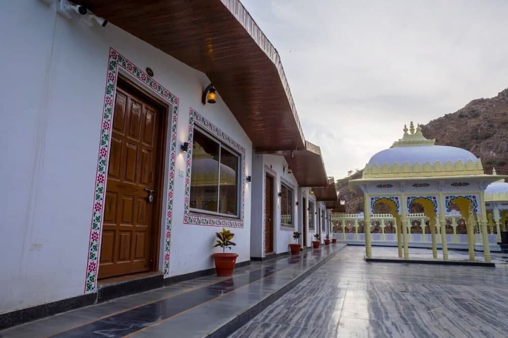 Badi Garh Resort