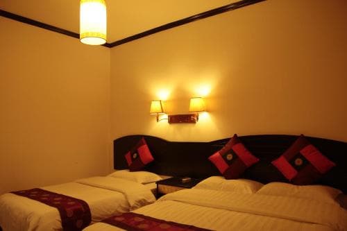 Hotel Explorer