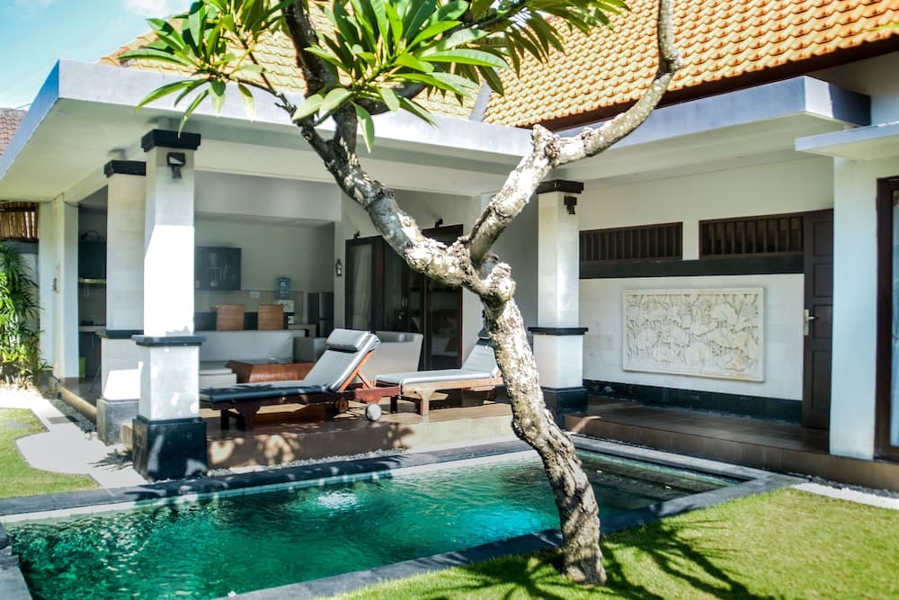 Tanjung Lima Villa