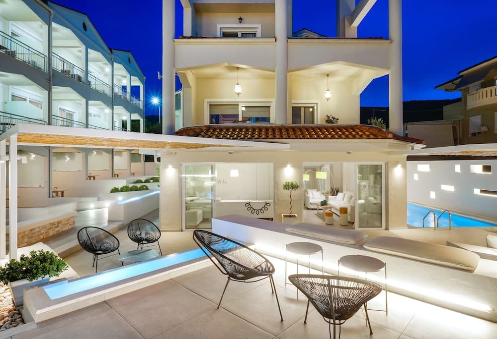 Aelia Villa