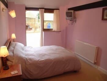 Follets B & B